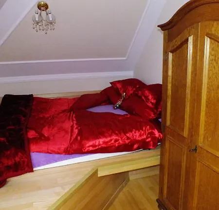 Semesterbostad Dom Tulipan *